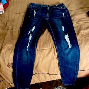 Distressed jeans never worn